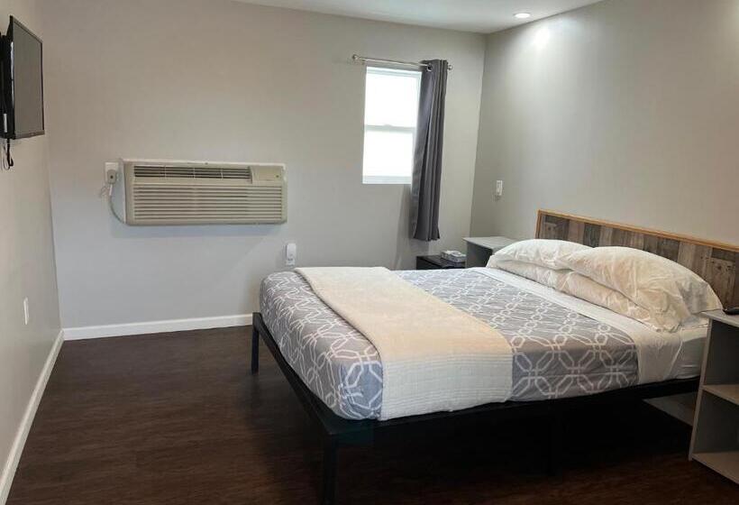 הוסטל Nightshade Inn & Gardens