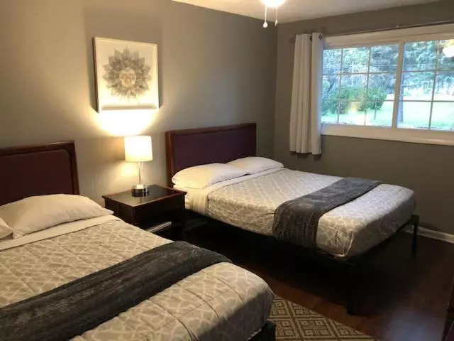 Retkeilymaja Nightshade Inn & Gardens