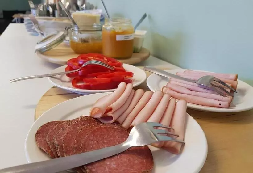 ベッドアンドブレックファースト Nalles Gästhem