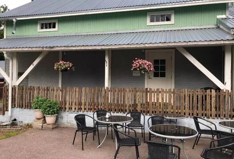 ベッドアンドブレックファースト Nalles Gästhem