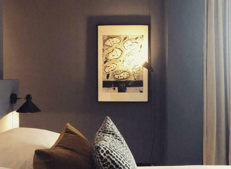 تختخواب و صبحانه Suite No 7