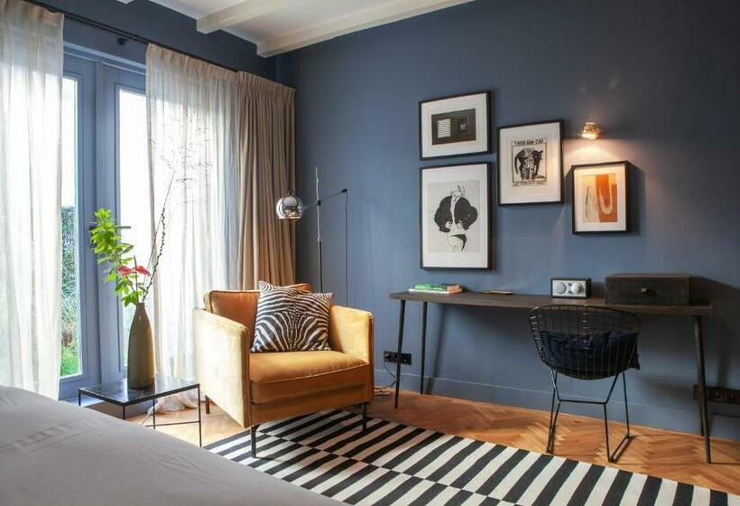 تختخواب و صبحانه Suite No 7