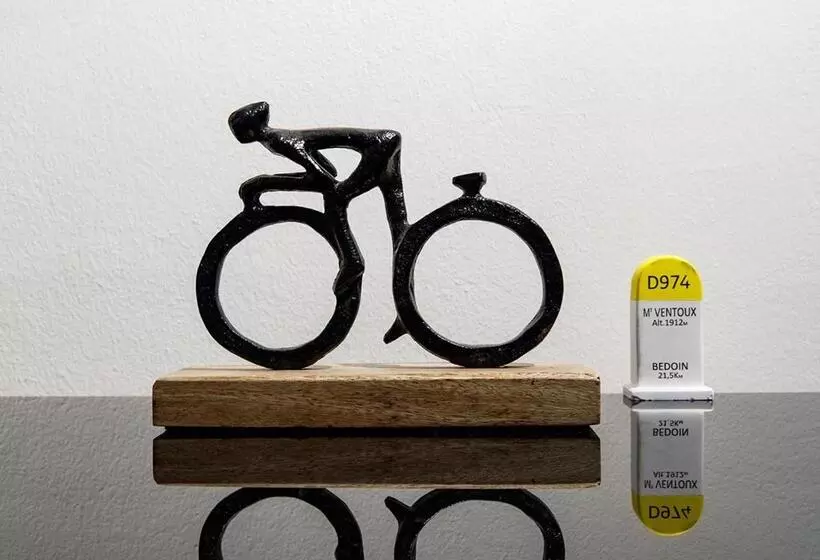 تختخواب و صبحانه Velo Droom