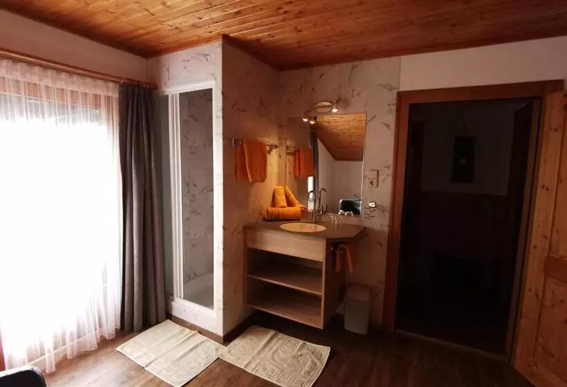 ホテル Bauernhof Bethuber
