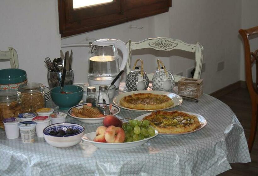 בית מלון כפרי La Quercia Agriturismo