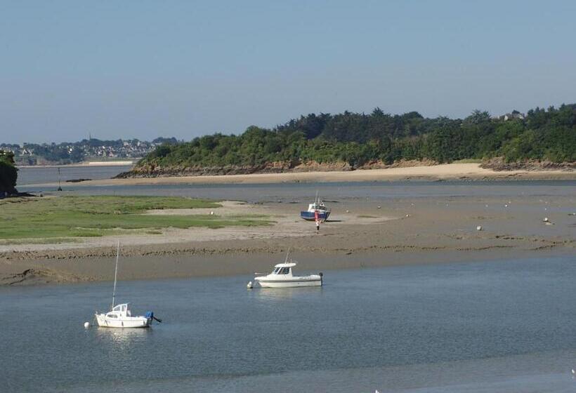 Majatalo Chambre D Hôtes Broualeuc