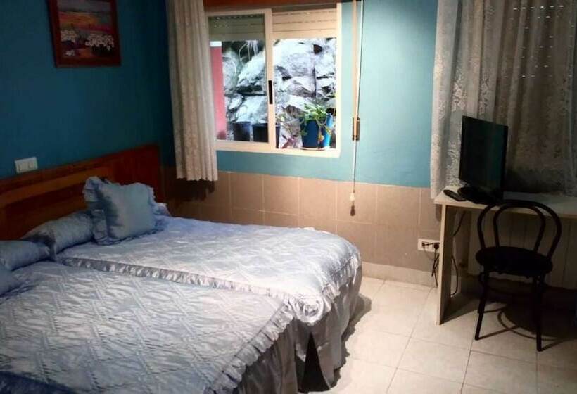 ペンション Hostal El Venero