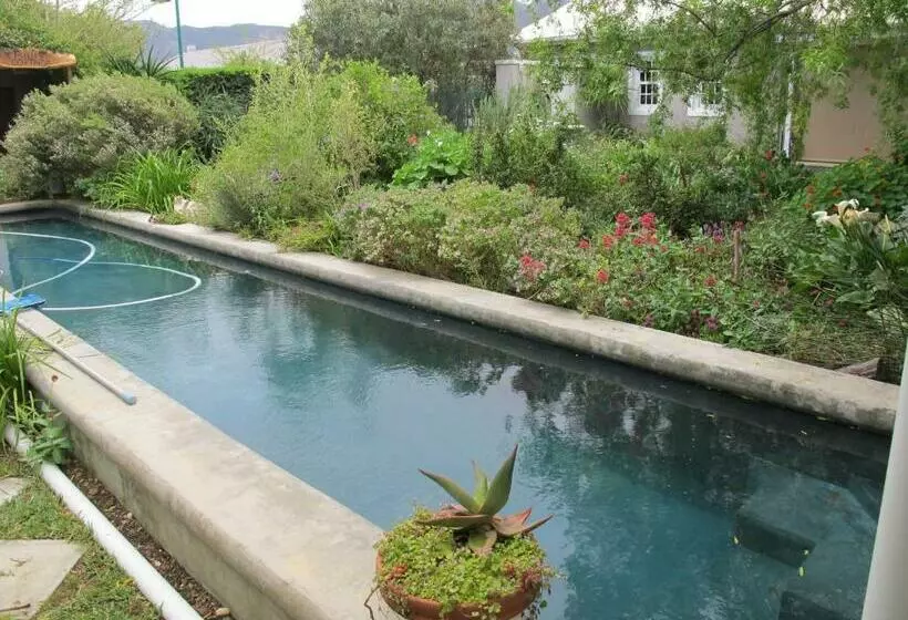 Majatalo Rhus Cottage