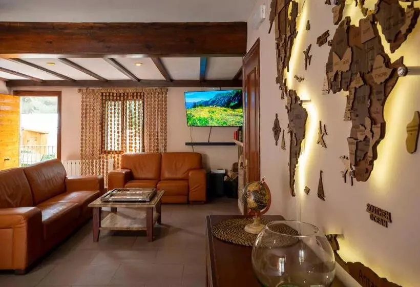 Retkeilymaja Eco Hotel Aire De Monte