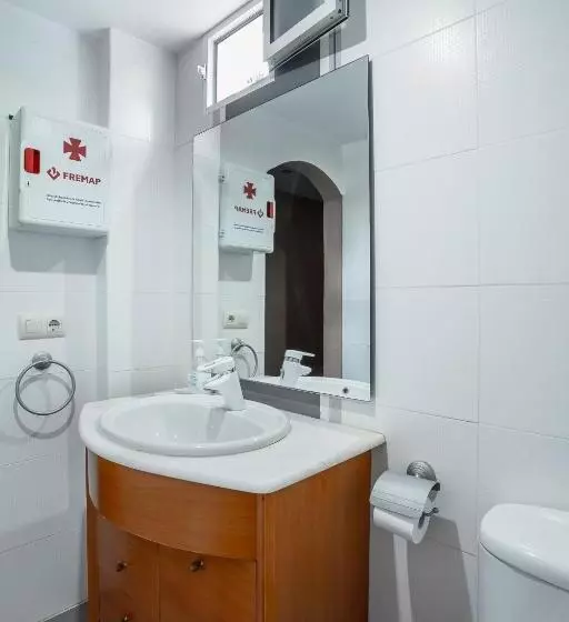 Retkeilymaja Eco Hotel Aire De Monte