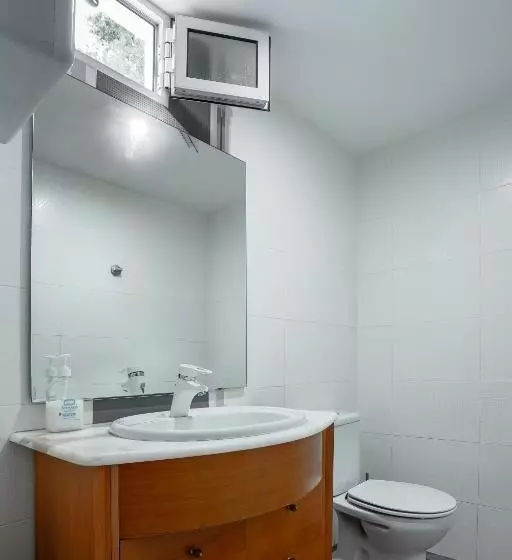 Retkeilymaja Eco Hotel Aire De Monte