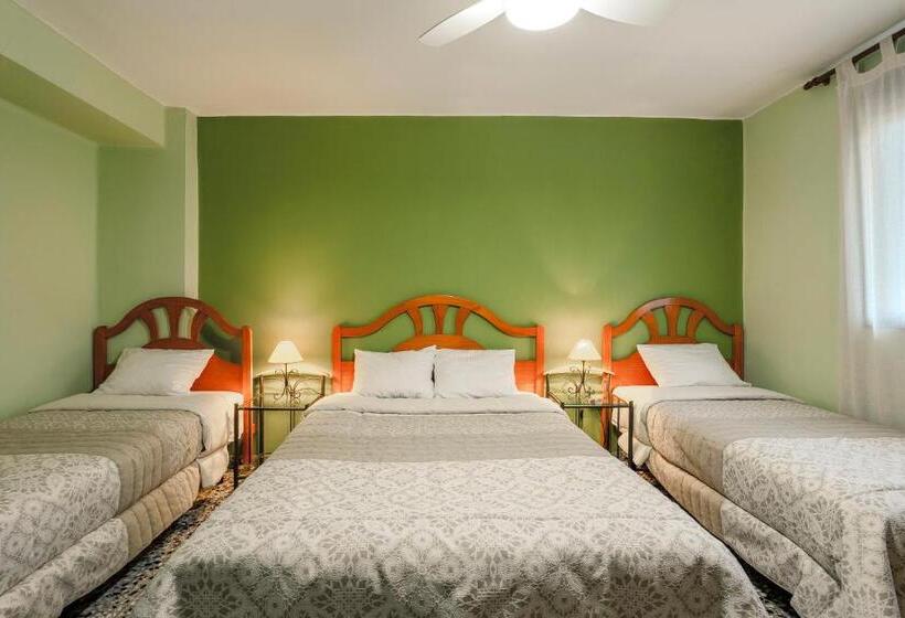 ユースホステル Eco Hotel Aire De Monte