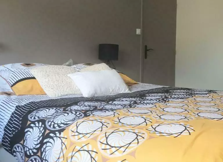 تختخواب و صبحانه Chambre D  Hôtes Chez Manon Et Hugo