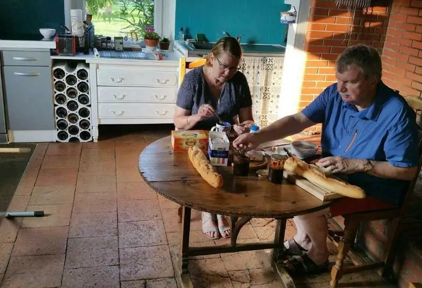 Aamiaismajoitus (B&B) Maillas D En Haut