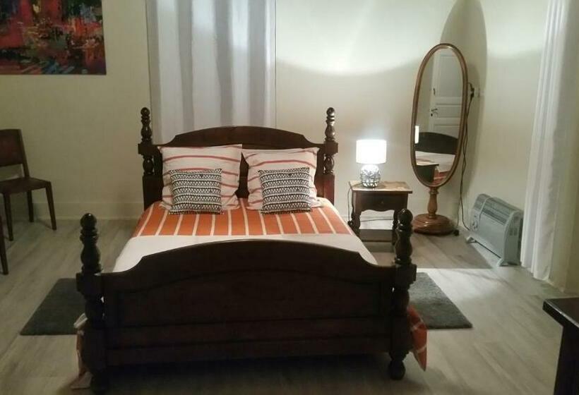 Bed and Breakfast Maillas D En Haut