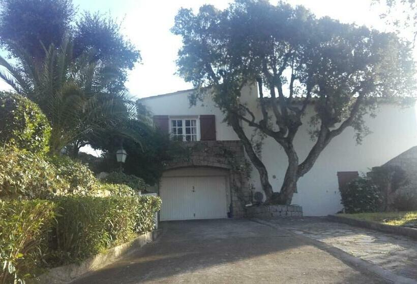 مبيت وإفطار Villa Savane