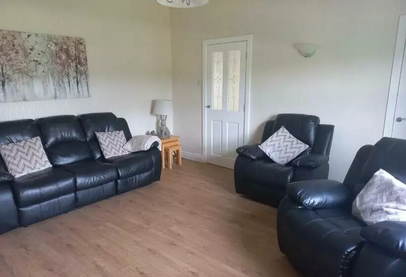 هتل Holly Cottage Mayobridge