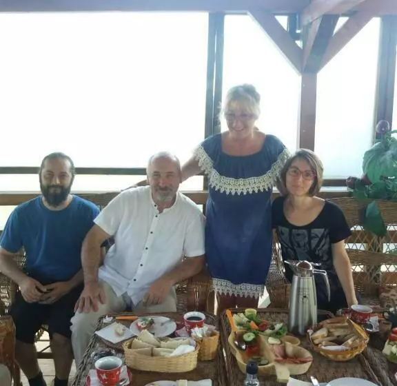 ペンション Casa Ana