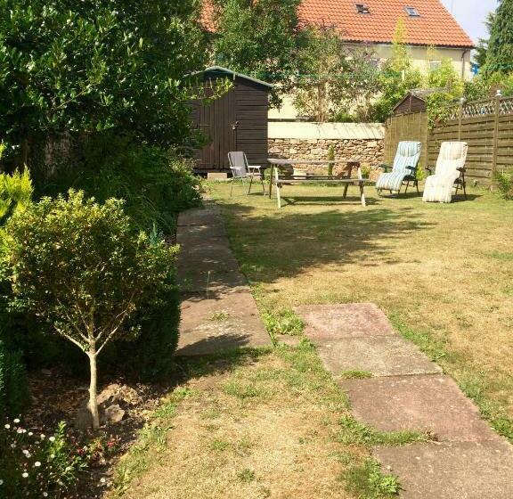 پانسیون Kilreany