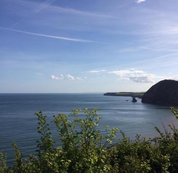 پانسیون Kilreany