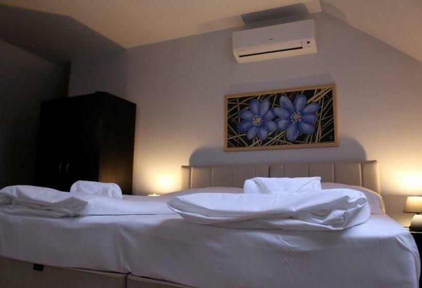 Пансион Sörpatika Vendégház