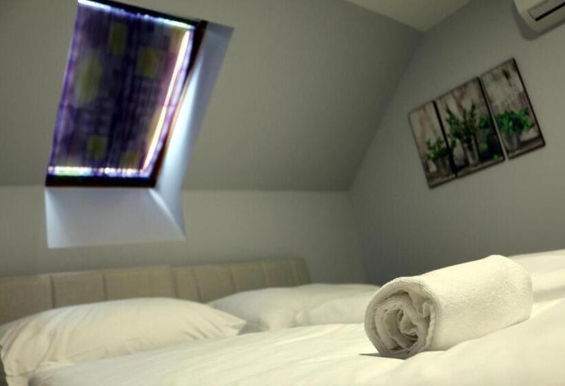 פנסיון Sörpatika Vendégház