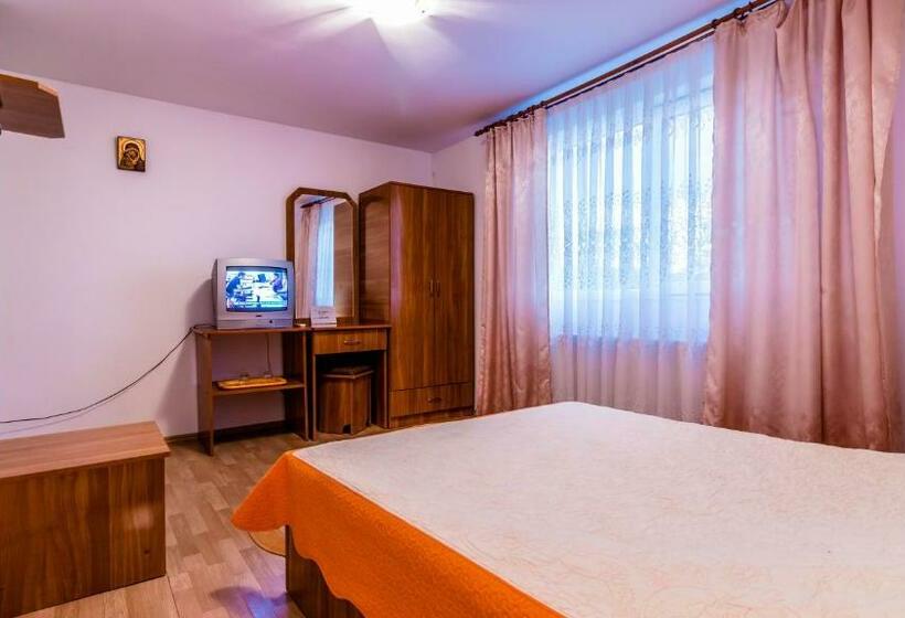 Pensión Steaua Nordului