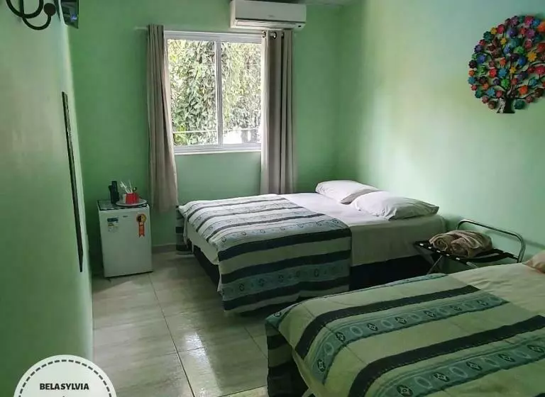 هاستل Bela Sylvia Suites