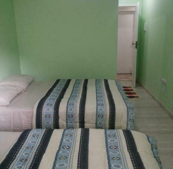 هاستل Bela Sylvia Suites