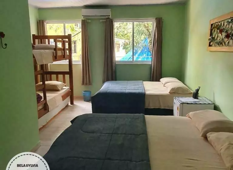 هاستل Bela Sylvia Suites