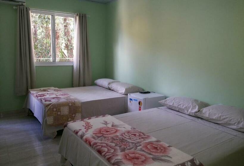 هاستل Bela Sylvia Suites