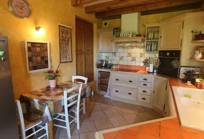 Aamiaismajoitus (B&B) Chambres D Hôtes Des Deux Lacs