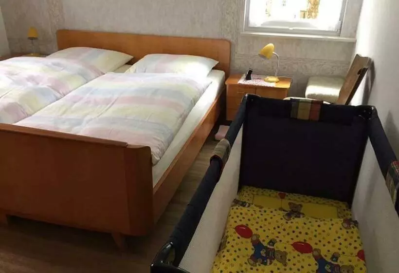 Aamiaismajoitus (B&B) Pension Alois Hennecke