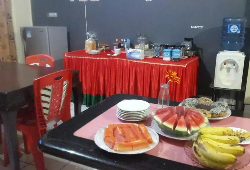 Hotelli Bahari Family