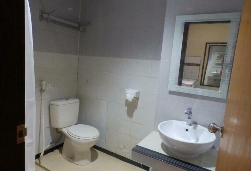 בית מלון כפרי Bahari Family