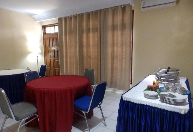 בית מלון כפרי Bahari Family