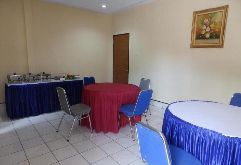 בית מלון כפרי Bahari Family