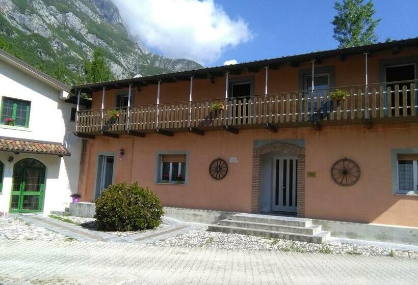 Szálloda Casali Scjs