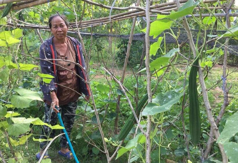 호텔 Cozycomo Khonkhan