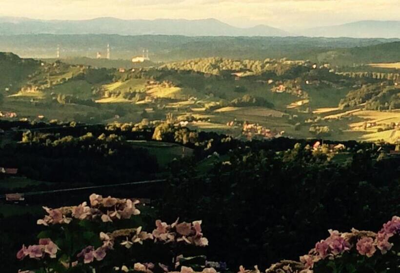 Отель Gasthof Tischlerwirt