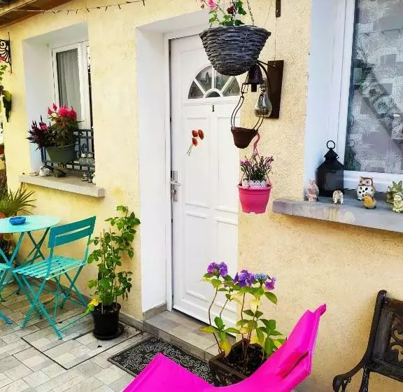 هتل Les Coquelicots