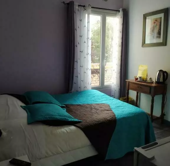 هتل Les Coquelicots