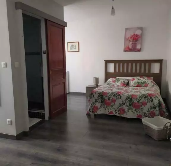 هتل Les Coquelicots