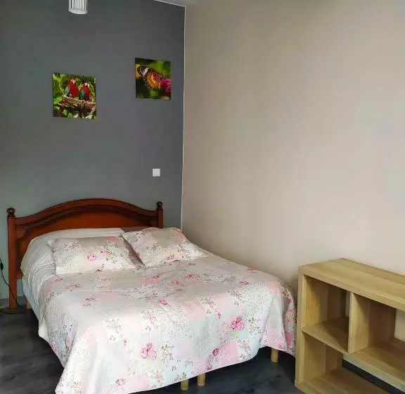 هتل Les Coquelicots