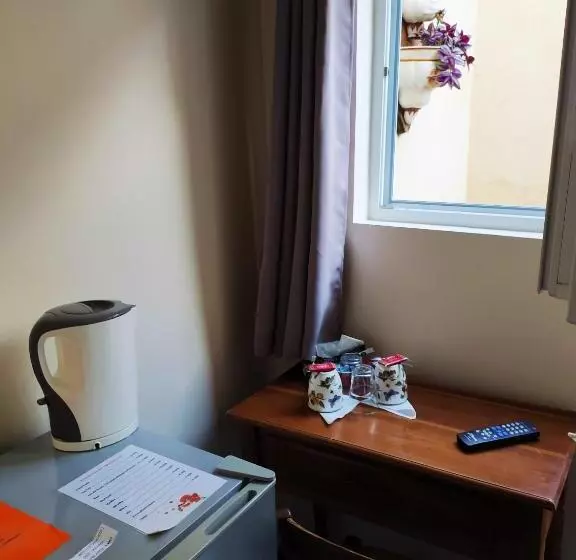 هتل Les Coquelicots