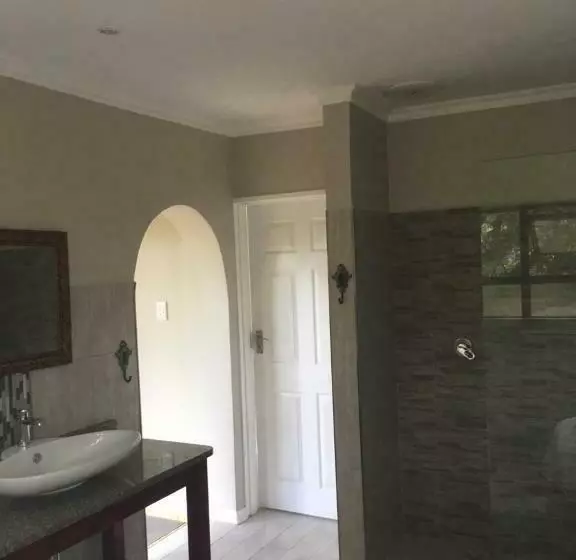 Majatalo Cycasia Lodge