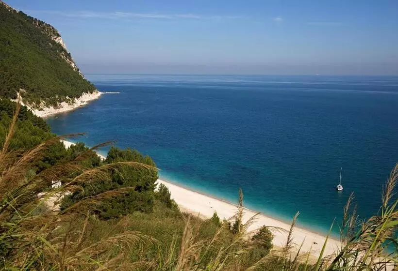 ペンション La Piana Affittacamere