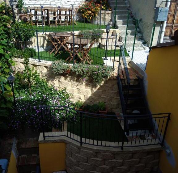 펜션 La Piana Affittacamere