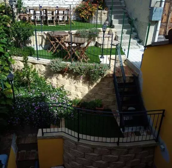 ペンション La Piana Affittacamere