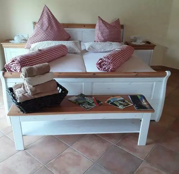 Majatalo Mediterraneo